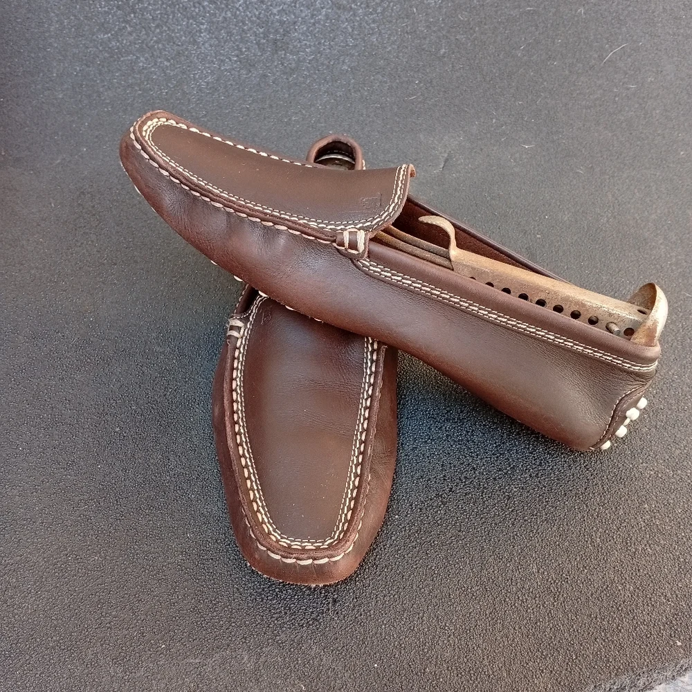 Tod's Women's Brown Loafers - Picture 3 of 9